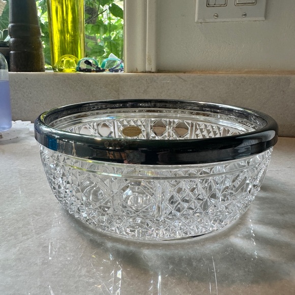 Vintage Crystal bowl with silver rim. - Picture 7 of 8